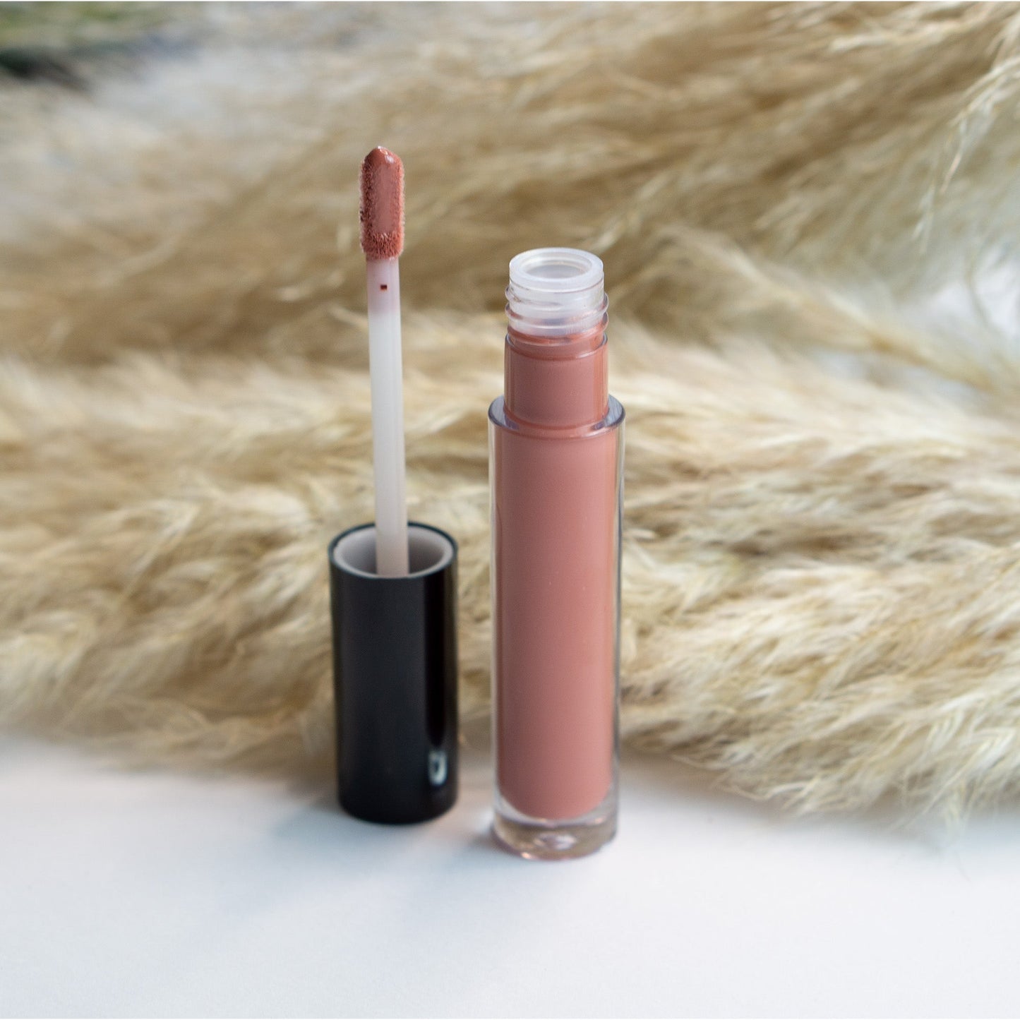 Lip Gloss - Lavender - Lordess Beauty